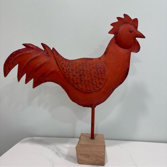 Rustic Red Rooster Sculpture - Picture 1 of 15